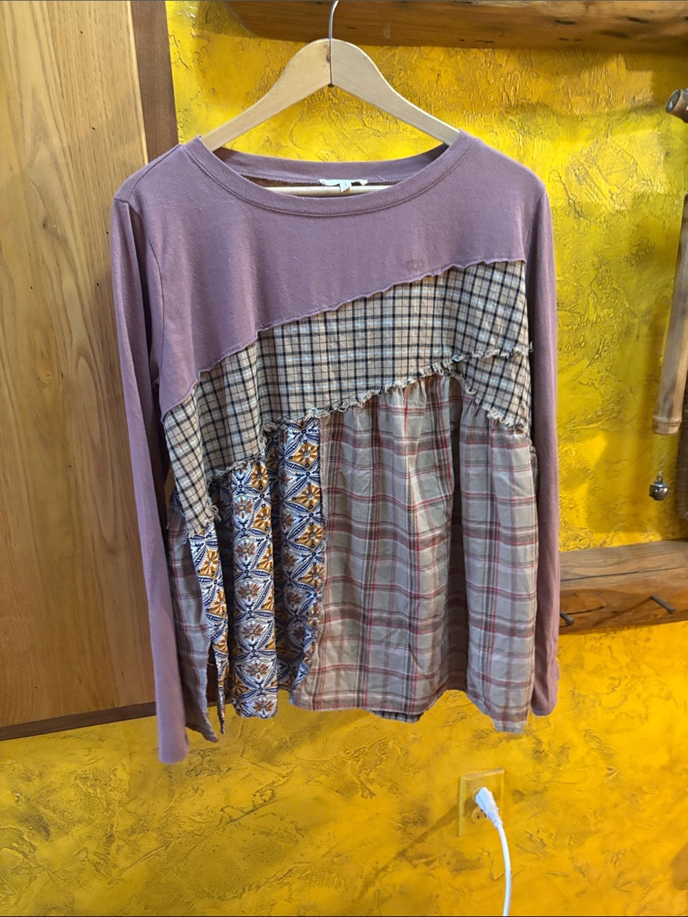 easel Dusty Rose Mixed-Print Patchwork Long-Sleeve Top